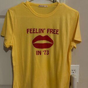 Marine Layer "Feelin' Free in '73"  t shirt medium
